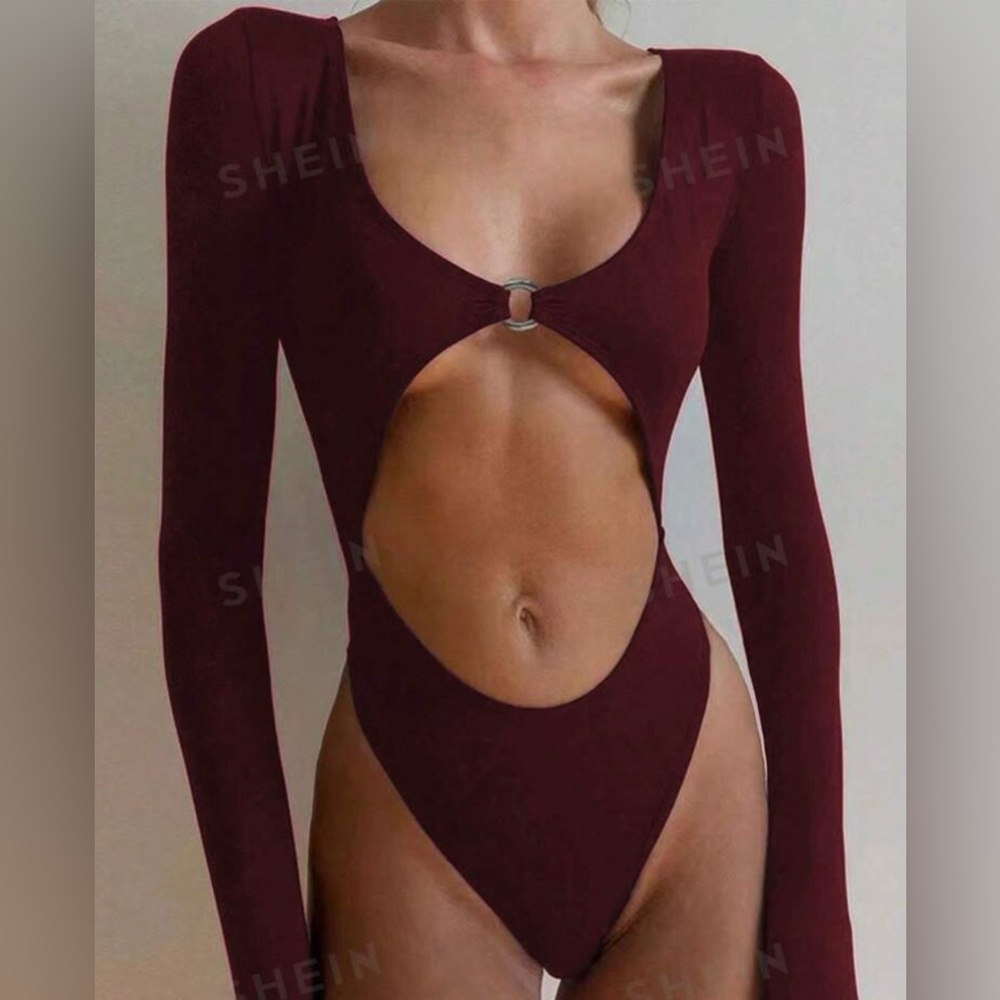 Burgundy Cut Out Long Sleeve Bodysuit with Ring